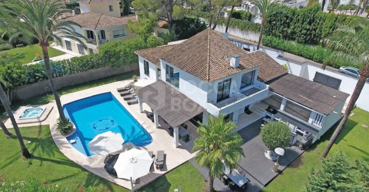 Wonderful 4 bed villa for sale in las brisas nueva Andalucia