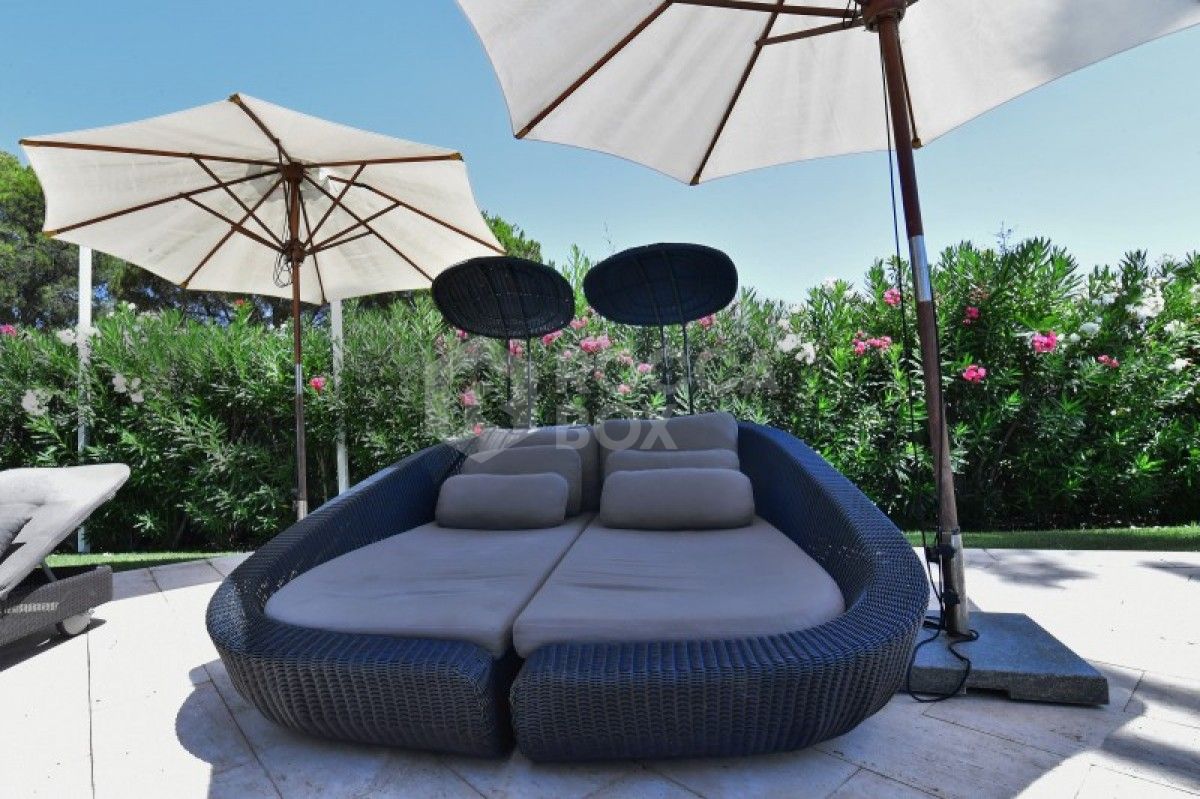 Wonderful 4 bed villa for sale in las brisas nueva Andalucia
