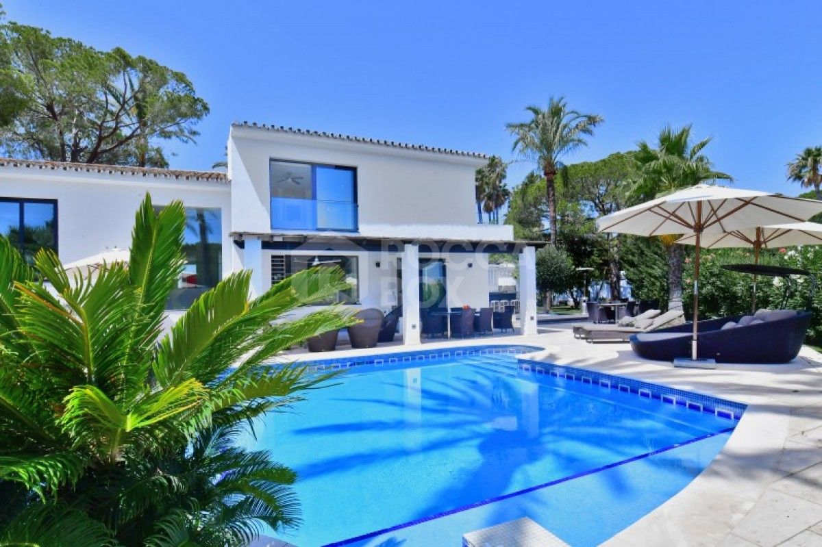 Wonderful 4 bed villa for sale in las brisas nueva Andalucia