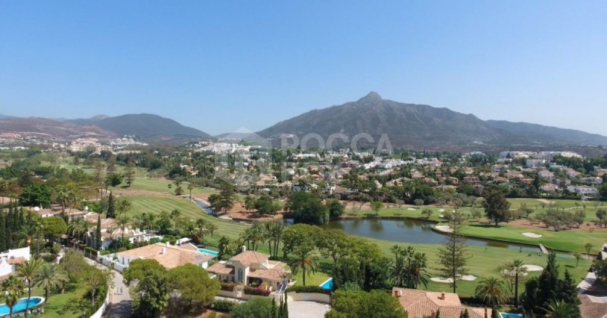 Wonderful 4 bed villa for sale in las brisas nueva Andalucia