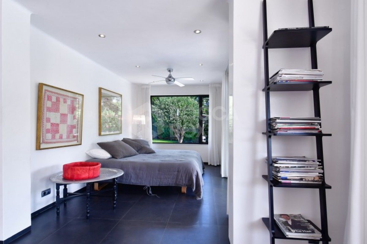 Wonderful 4 bed villa for sale in las brisas nueva Andalucia