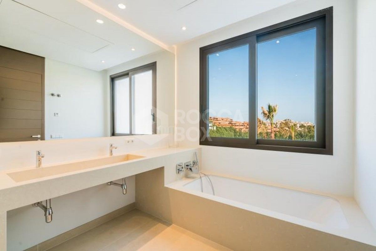 New modern villa in Benahavis to Sale