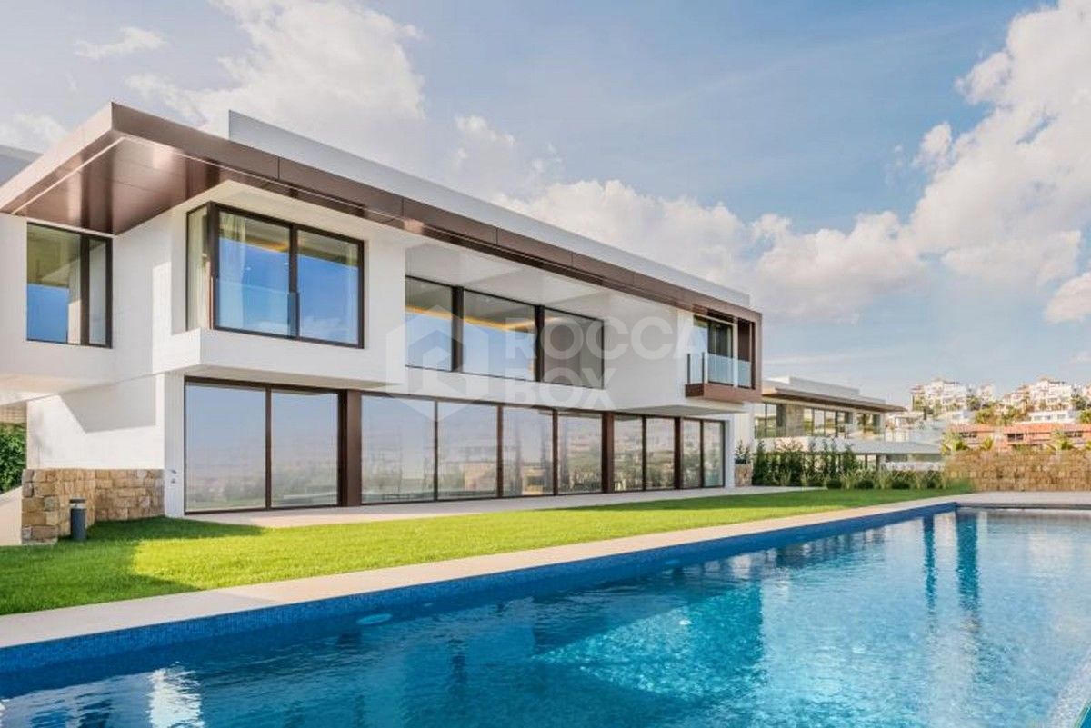 New modern villa in Benahavis to Sale