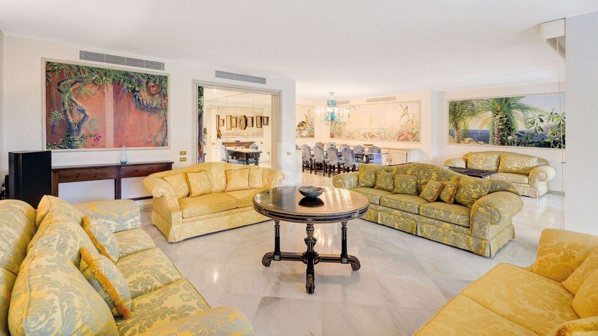 Luxury apartment in Marbella Center for Sale
