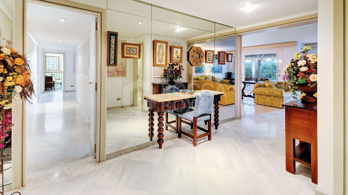 Luxury apartment in Marbella Center for Sale