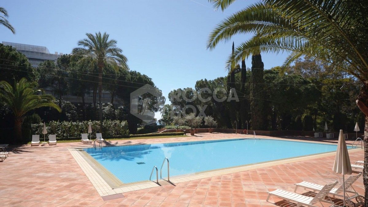 Luxury apartment in Marbella Center for Sale