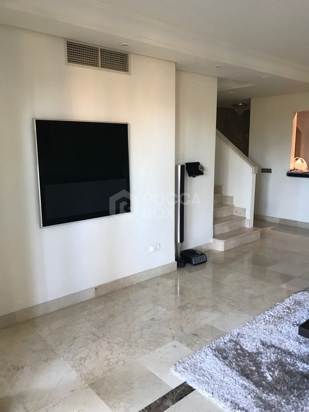 Wonderful 3 bed for sale in La Alzambra in Puerto Banús