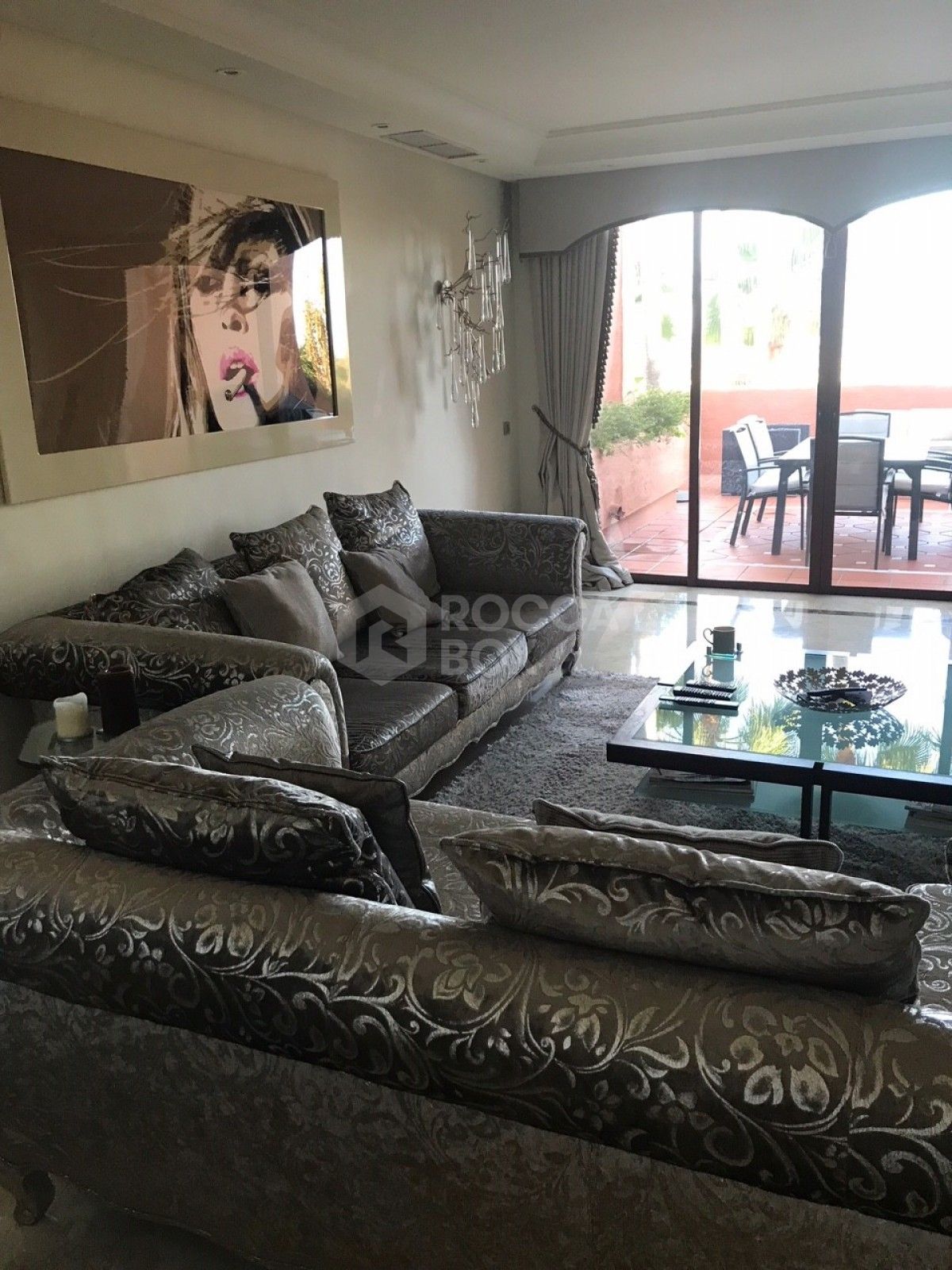 Wonderful 3 bed for sale in La Alzambra in Puerto Banús