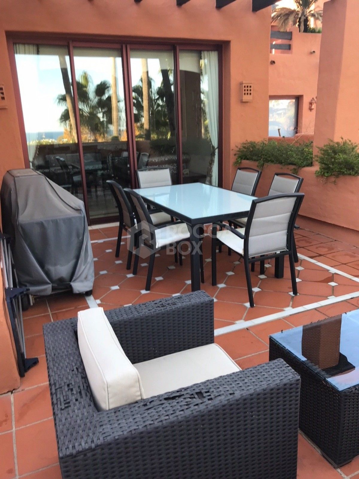 Wonderful 3 bed for sale in La Alzambra in Puerto Banús