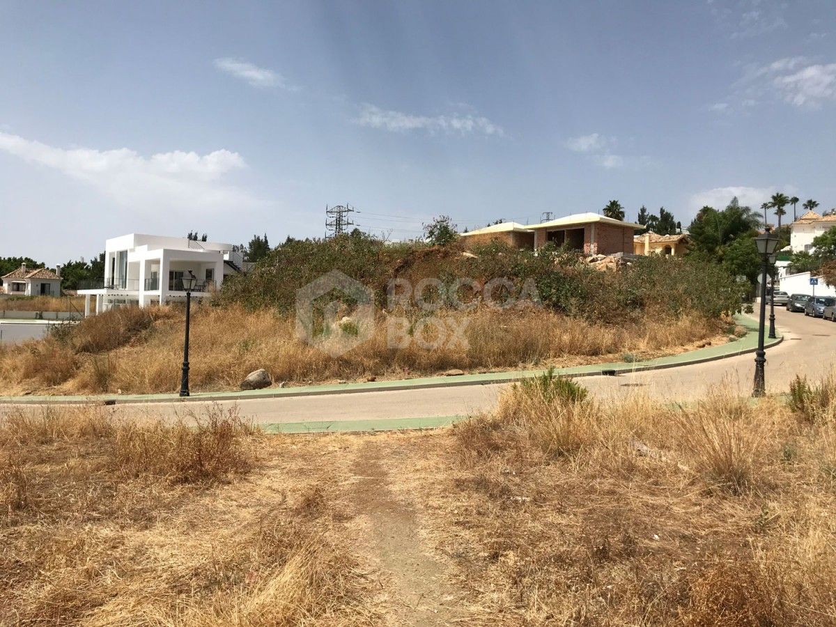 Residential plot in prime location with sea views for sale in La Quinta