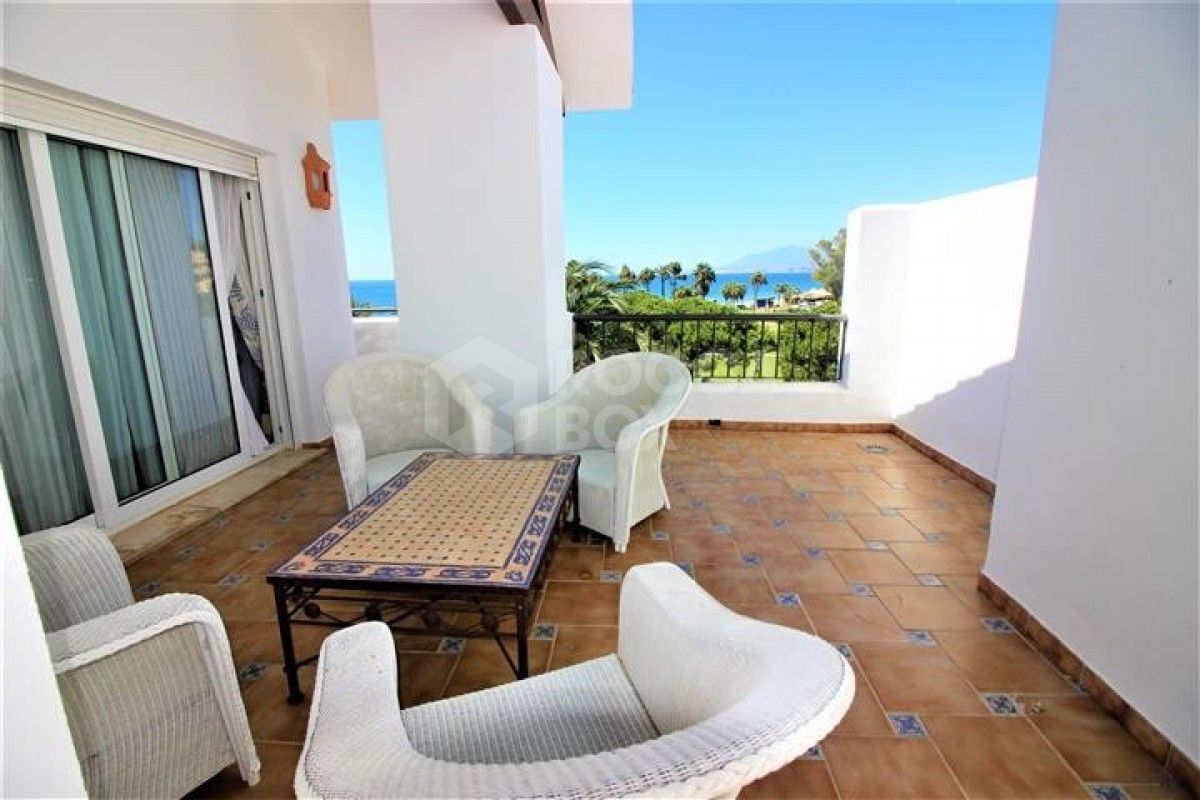 Stunning 3 bedroom penthouse for sale in Los Monteros in Marbella