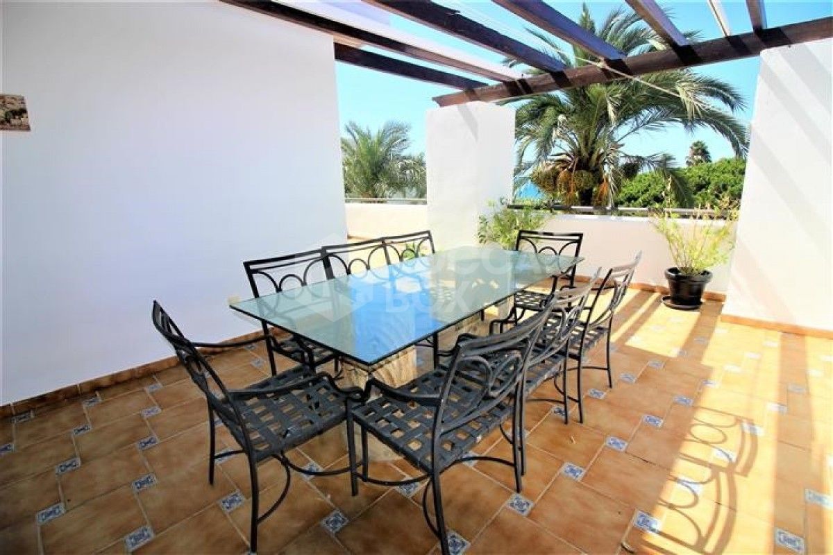 Stunning 3 bedroom penthouse for sale in Los Monteros in Marbella