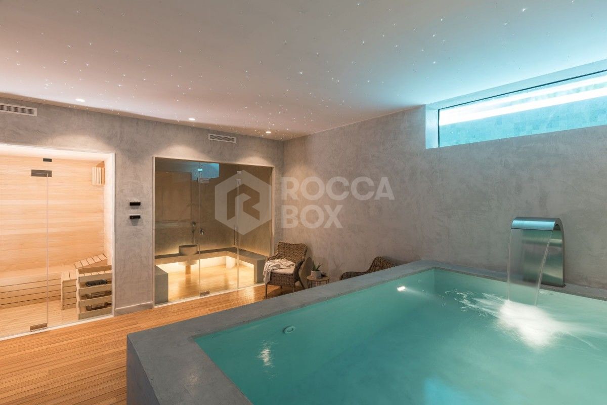 Brand new 5 bed villa for sale in la quinta in Marbella
