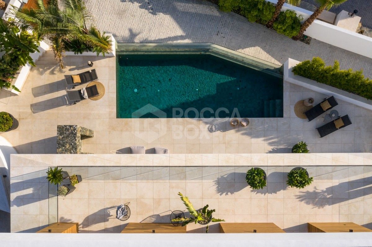 Brand new 5 bed villa for sale in la quinta in Marbella