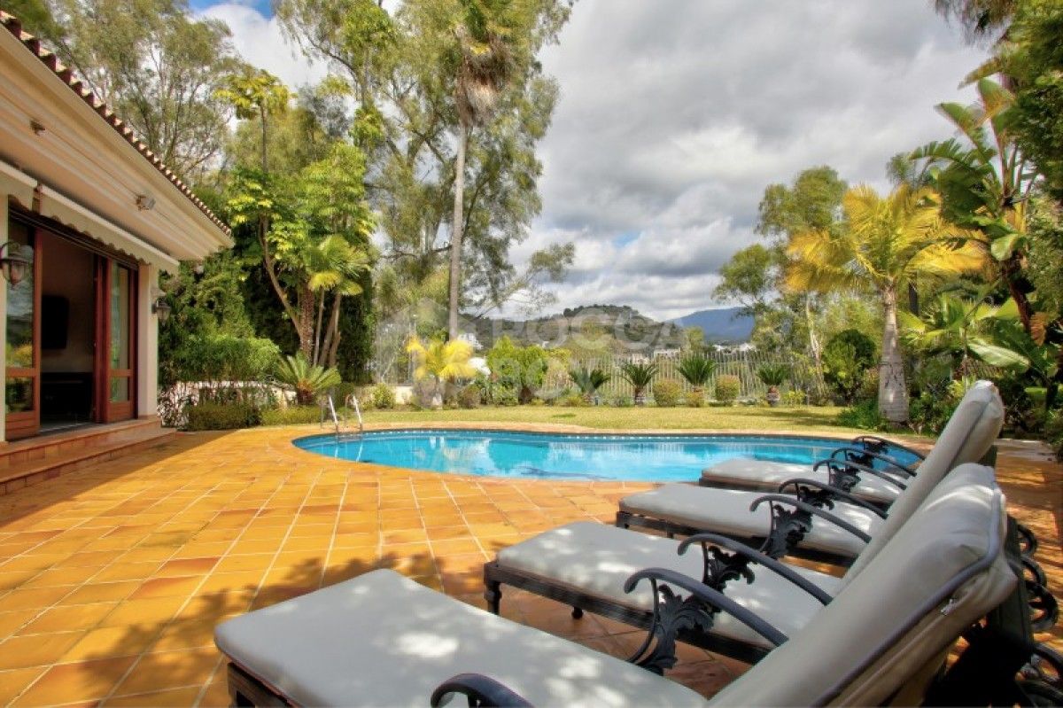 Beautiful 4 bed villa for sale in La Quinta in Benahavis