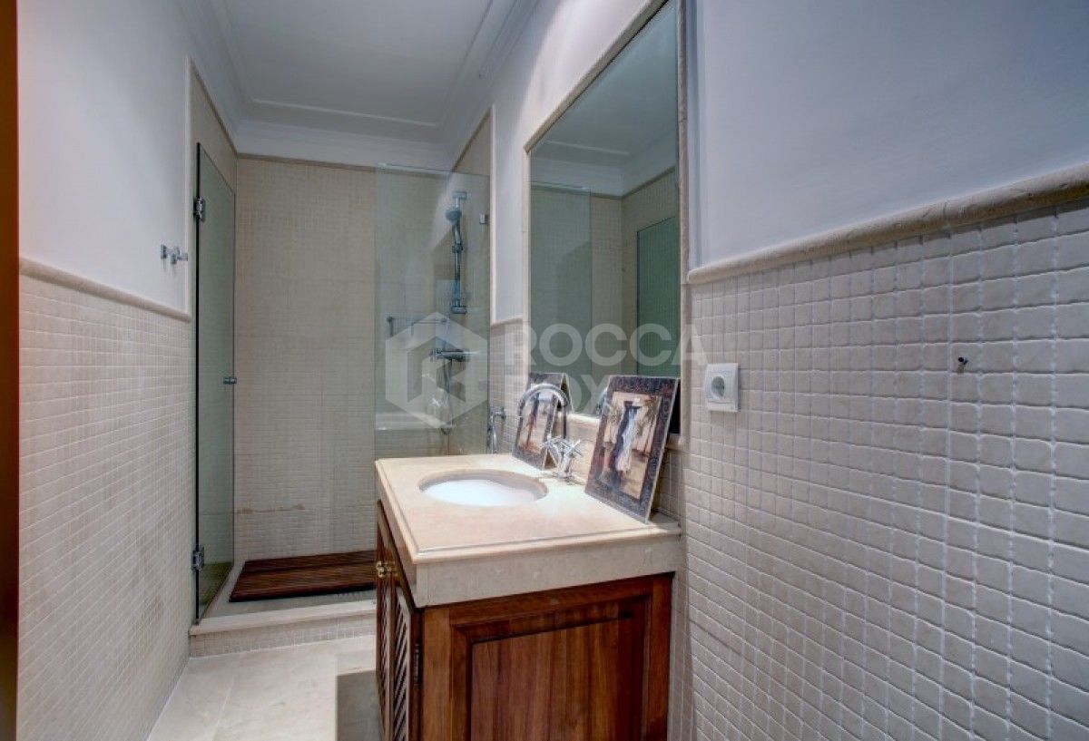 Beautiful 4 bed villa for sale in La Quinta in Benahavis
