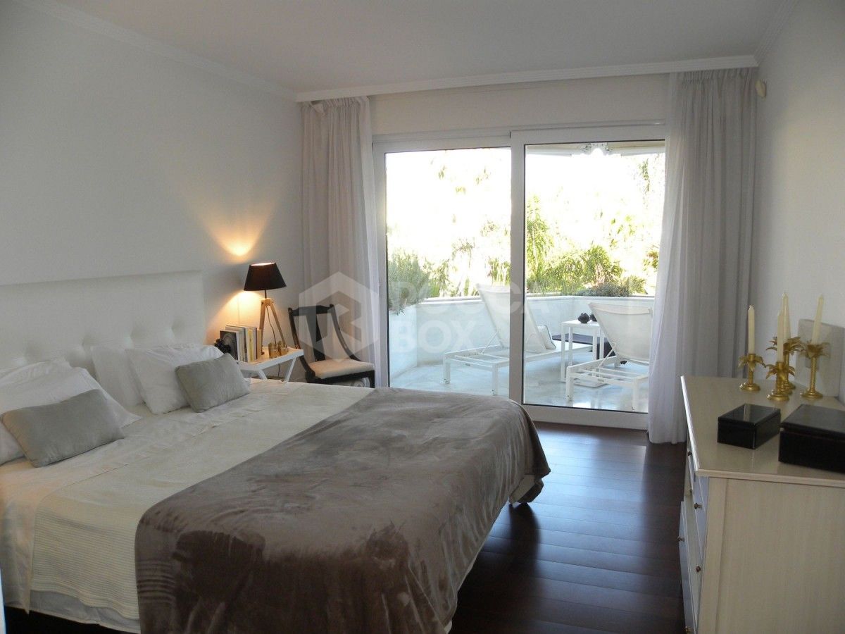 Apartment in Nueva Andalucia for sale