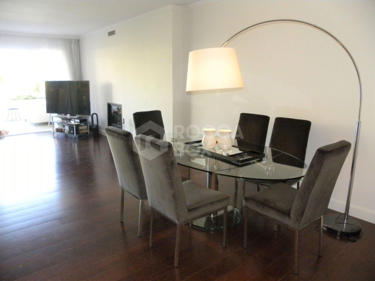 Apartment in Nueva Andalucia for sale