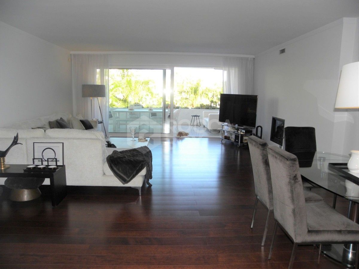 Apartment in Nueva Andalucia for sale