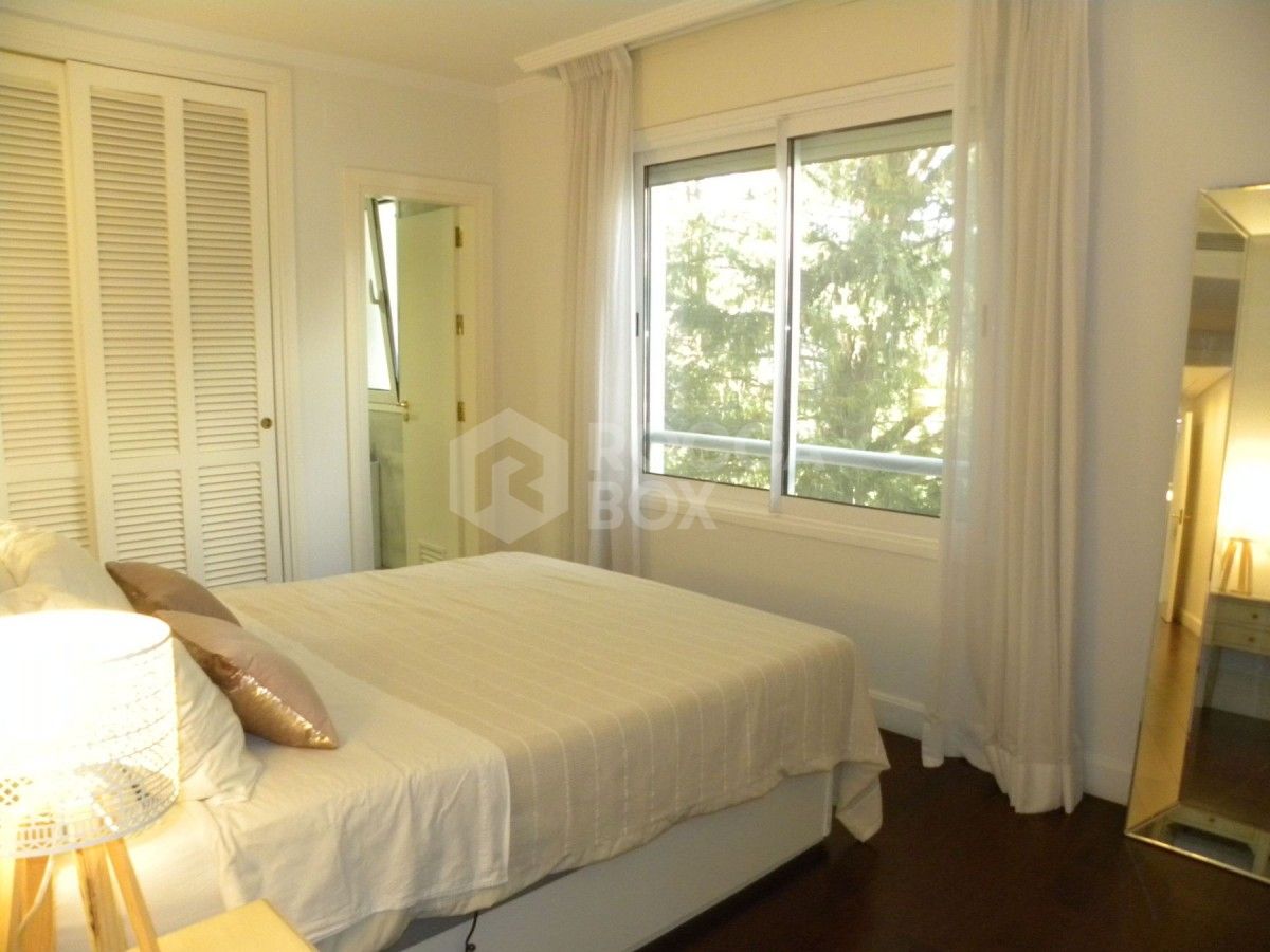 Apartment in Nueva Andalucia for sale