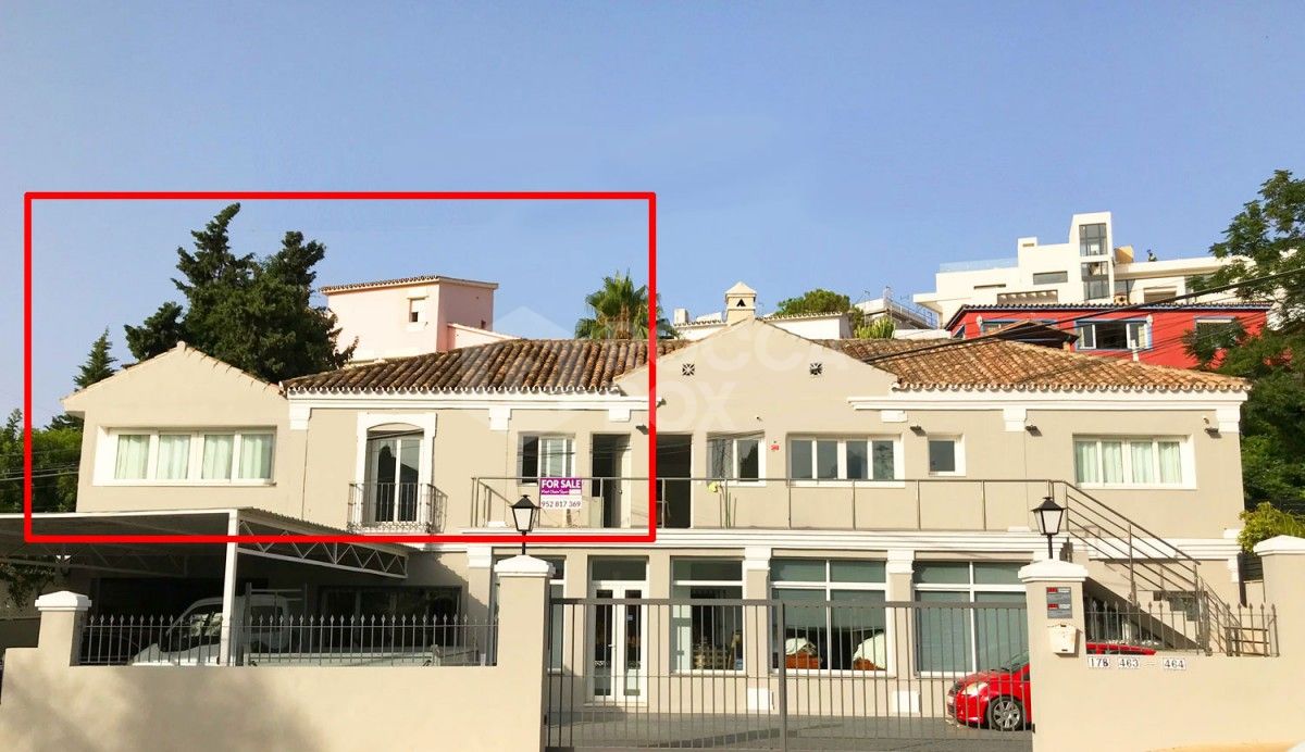ULTRA MODERN 2 BED APARTMENT IN NUEVA ANDALUCIA