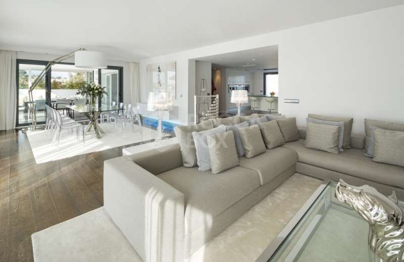 Penthouse for sale in Marbella Golden Mile, Marbella (All)