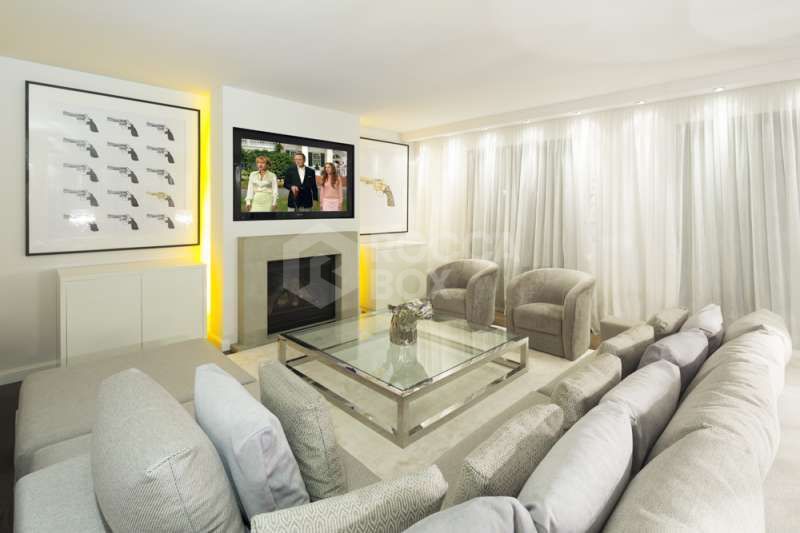 Penthouse for sale in Marbella Golden Mile, Marbella (All)