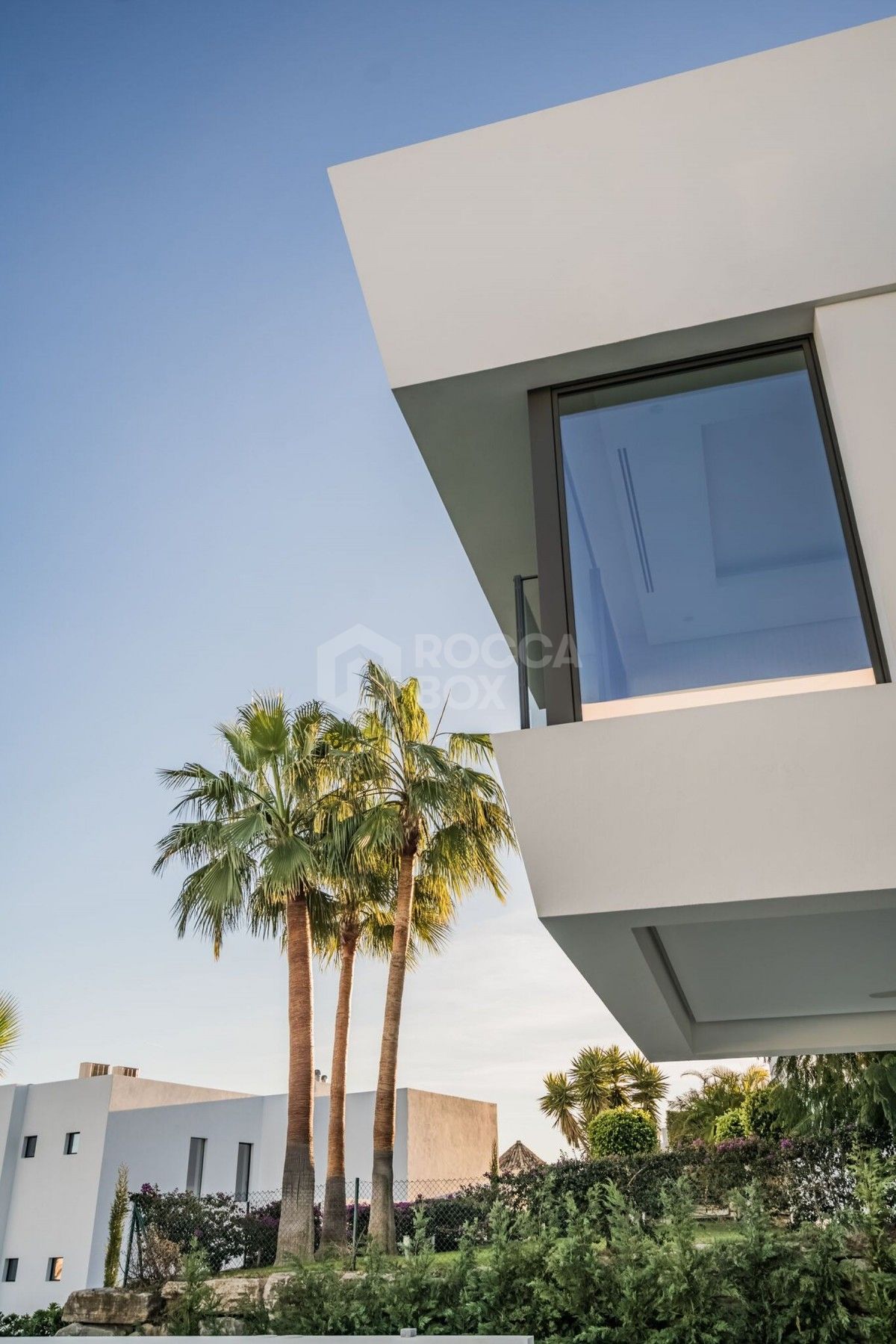 New incredible contemporary villa in Benahavis for sale