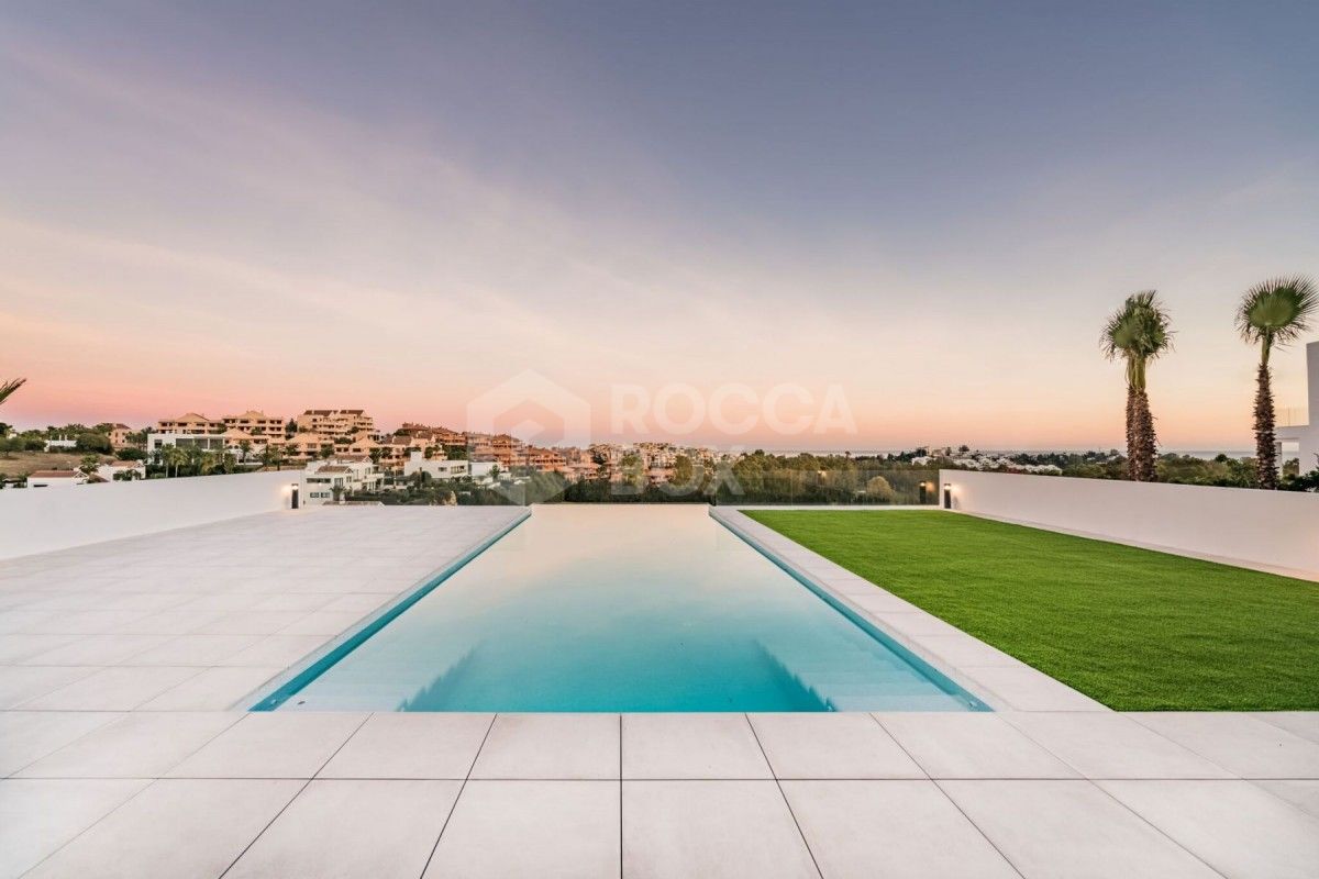 New incredible contemporary villa in Benahavis for sale