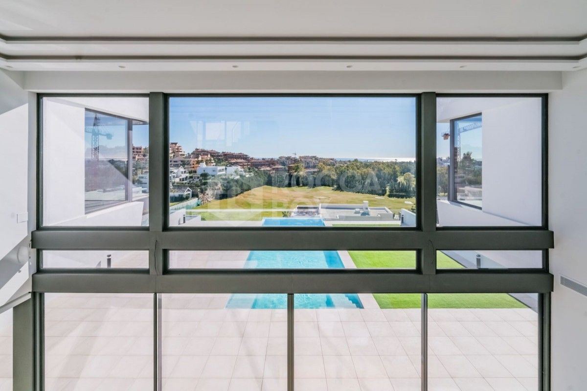 New incredible contemporary villa in Benahavis for sale
