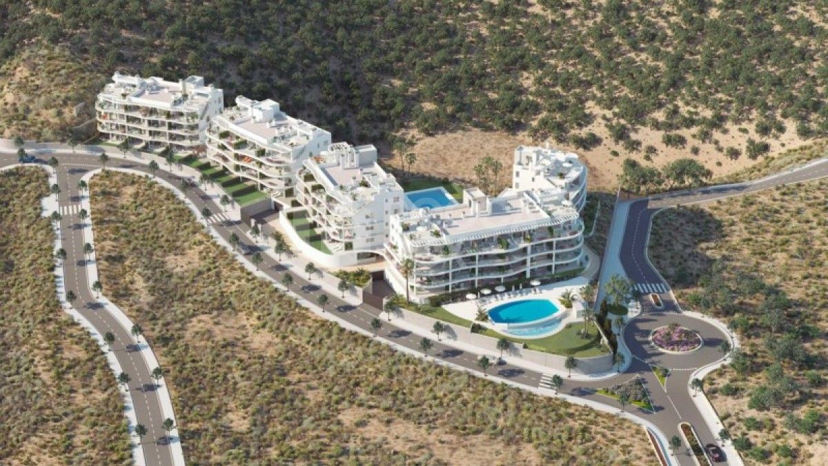 Fantastic 2 and 3 bed apartment for sale in Fuengirola