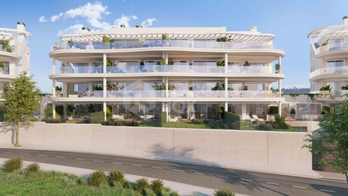 Fantastic 2 and 3 bed apartment for sale in Fuengirola