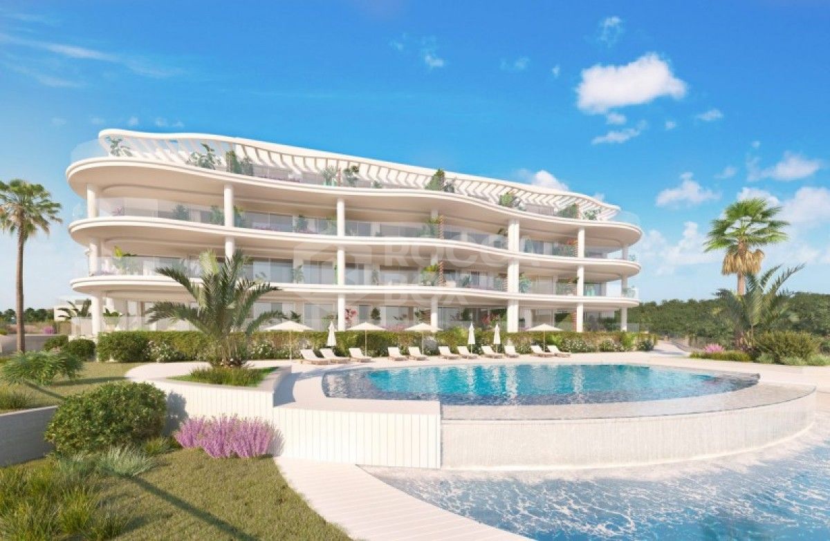 Fantastic 2 and 3 bed apartment for sale in Fuengirola