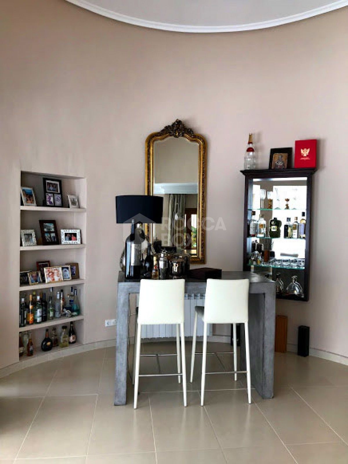 Idyllic Villa for sale in Nueva Andalucia