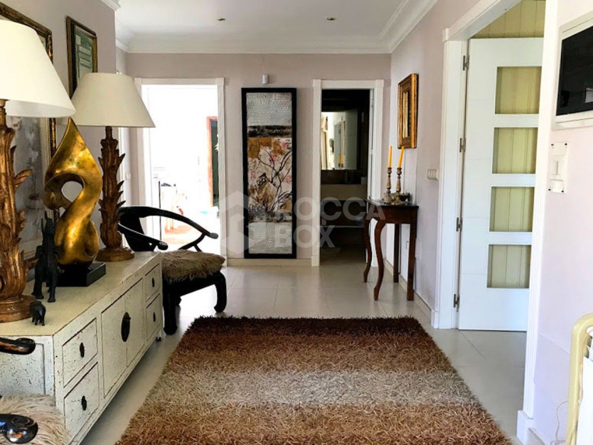 Idyllic Villa for sale in Nueva Andalucia
