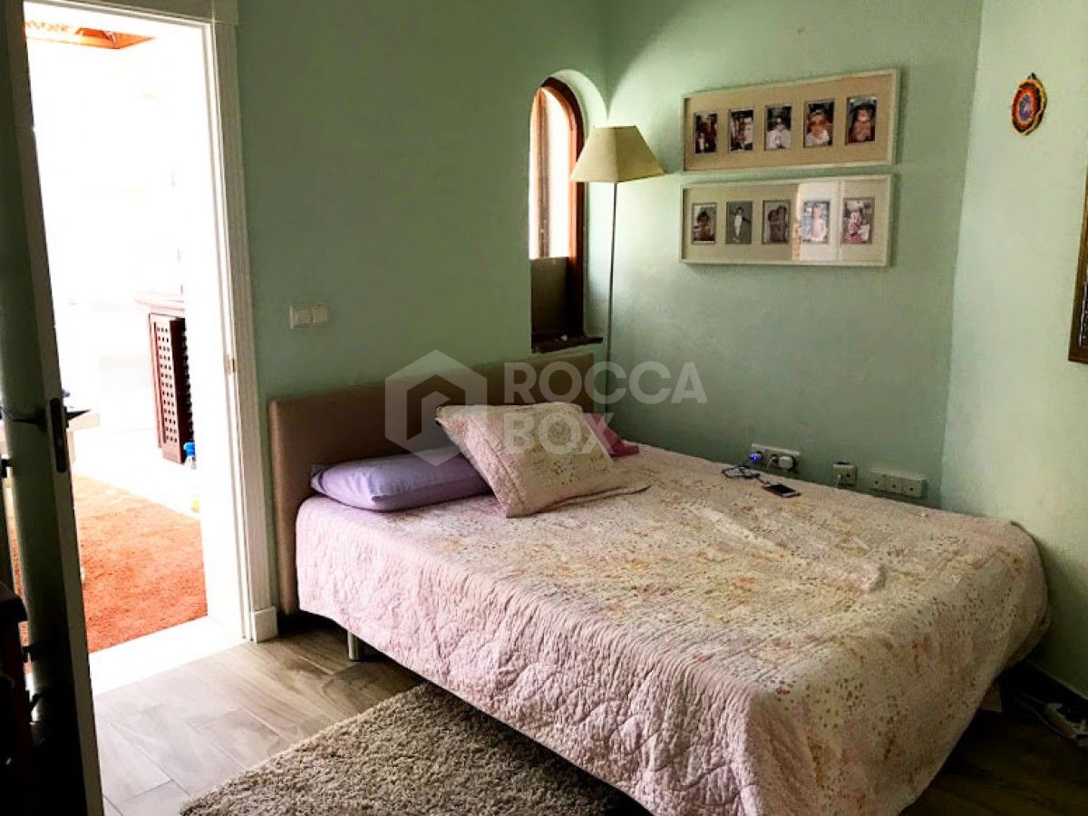 Idyllic Villa for sale in Nueva Andalucia