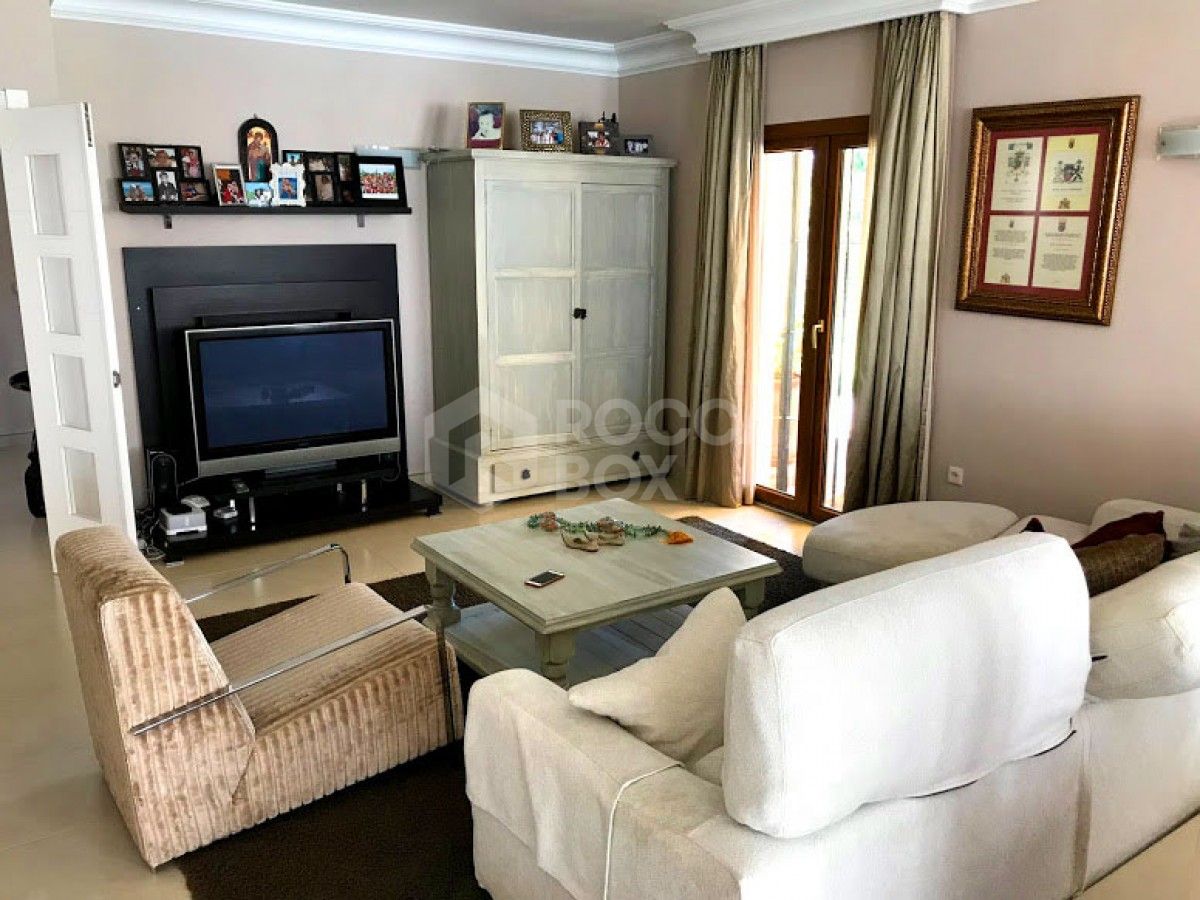 Idyllic Villa for sale in Nueva Andalucia