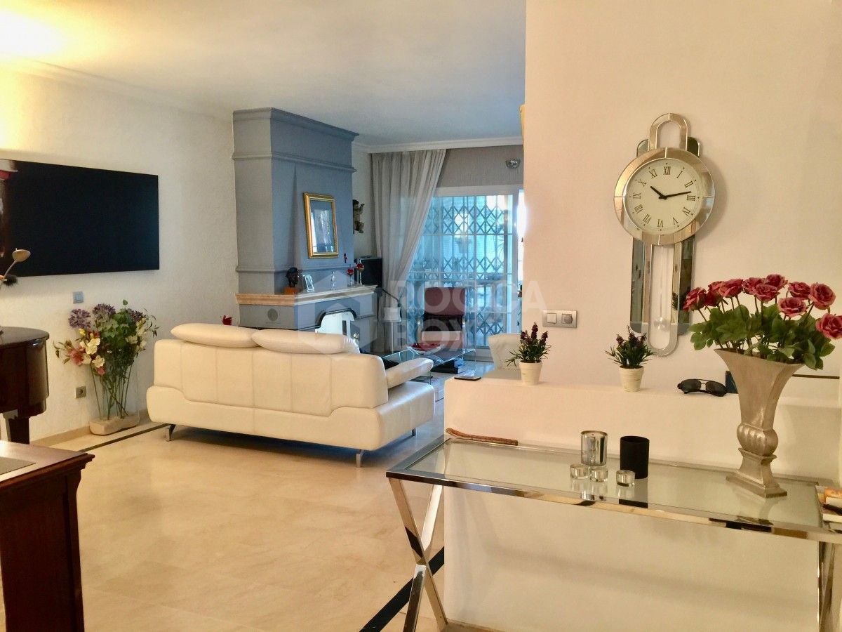 4 bedroom garden duplex apartment for sale nueva andalucia marbella