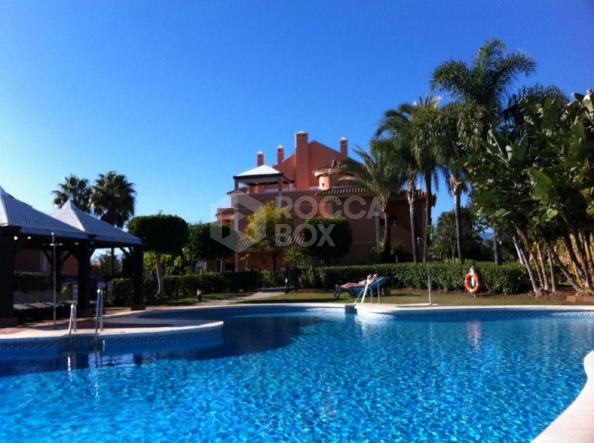 4 bedroom garden duplex apartment for sale nueva andalucia marbella