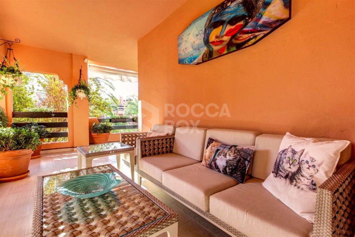 Spacious Apartment in Guadalmina Baja to sale
