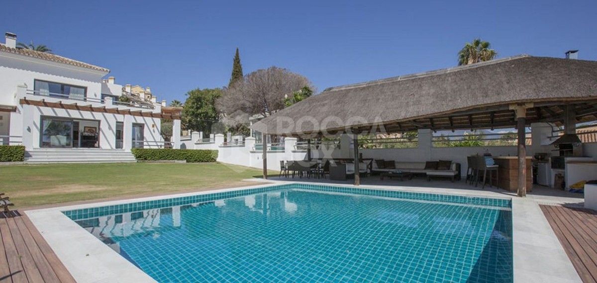 A super contemporary 5 bedroom villa close to Puerto Banus for sale