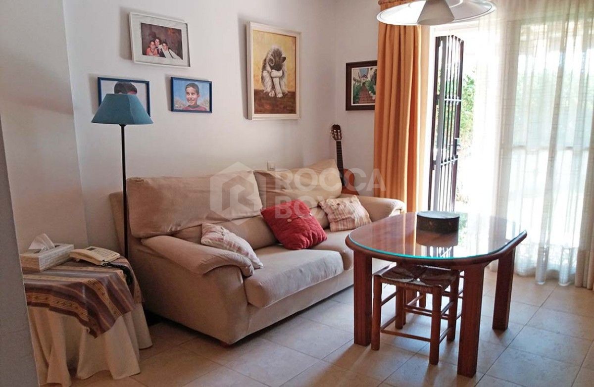 Large luminous 4 bedroom townhouse for sale in Marbella