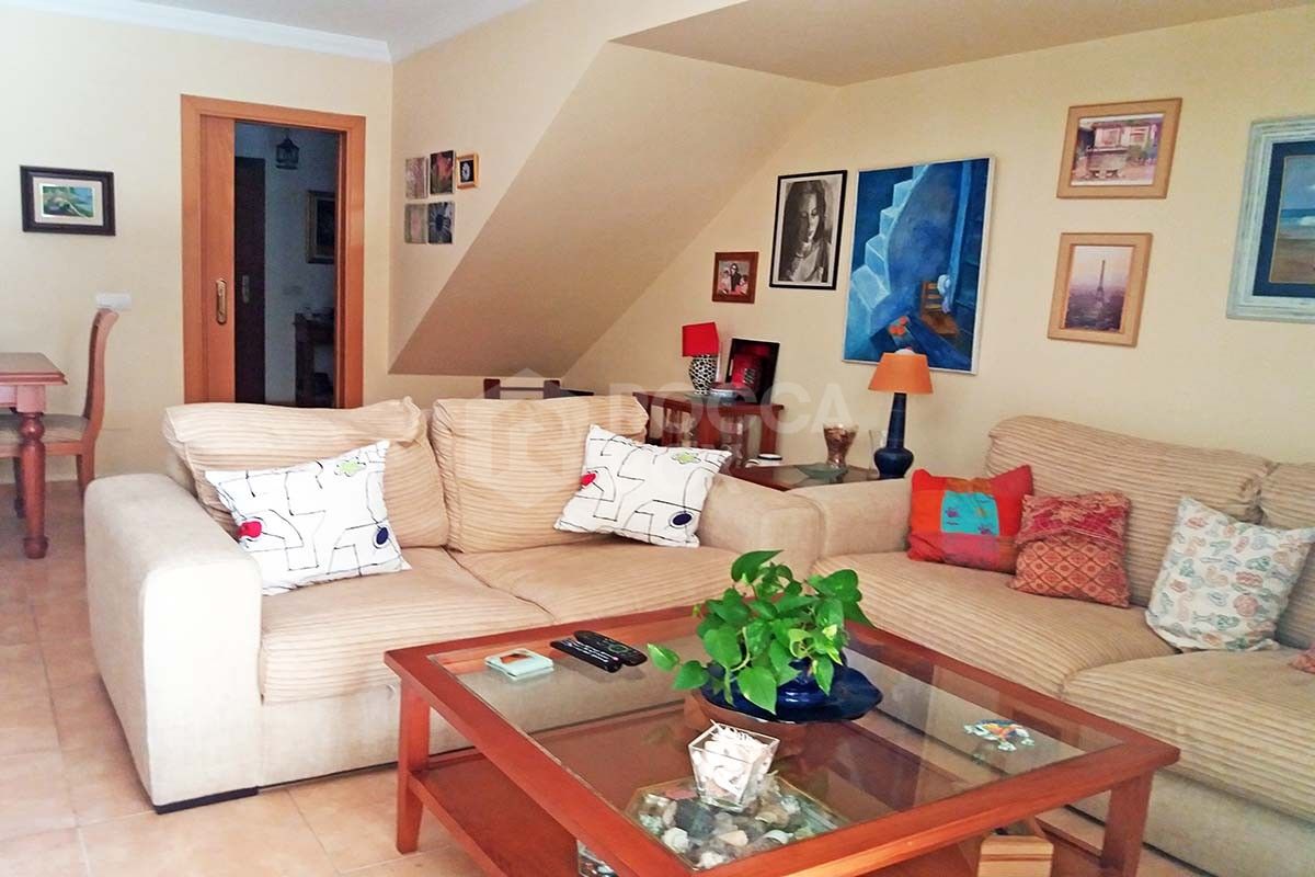 Large luminous 4 bedroom townhouse for sale in Marbella