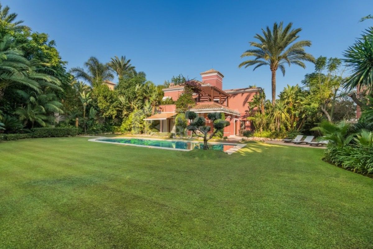 Exclusive villa in Marbella for sale