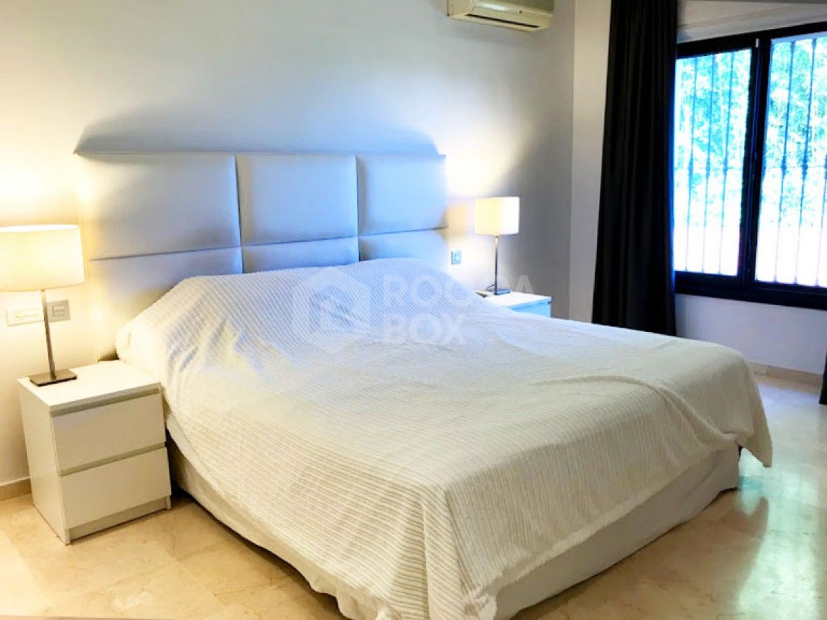 Beautiful Contemporary Villa for Sale in El Paraiso, Benahavis