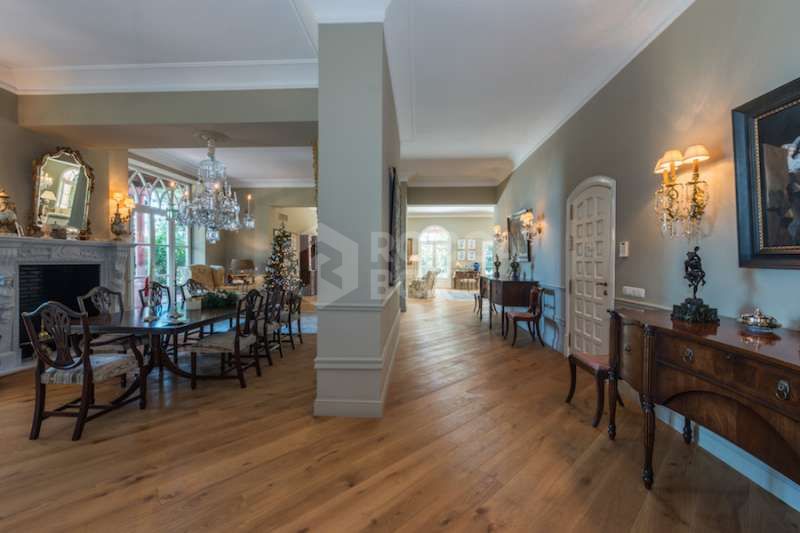 5 bedroom villa for sale hacienda las chapas