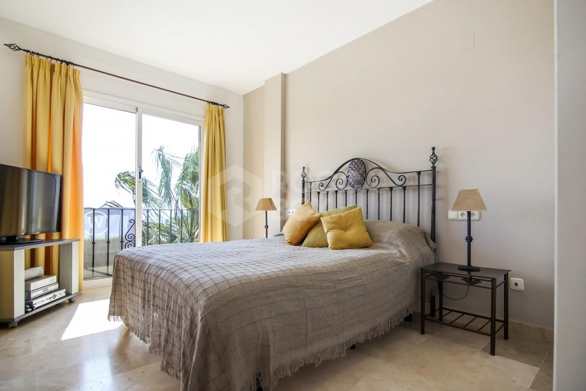 2 bedroom penthouse for sale golden mile marbella