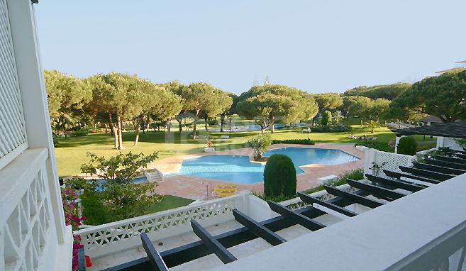 Playas del Duque - Puerto Banus 3 bedroom apartment For Sale