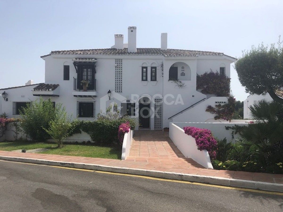 Stunning Penthouse in aldea blanca Nueva Andalucia for sale