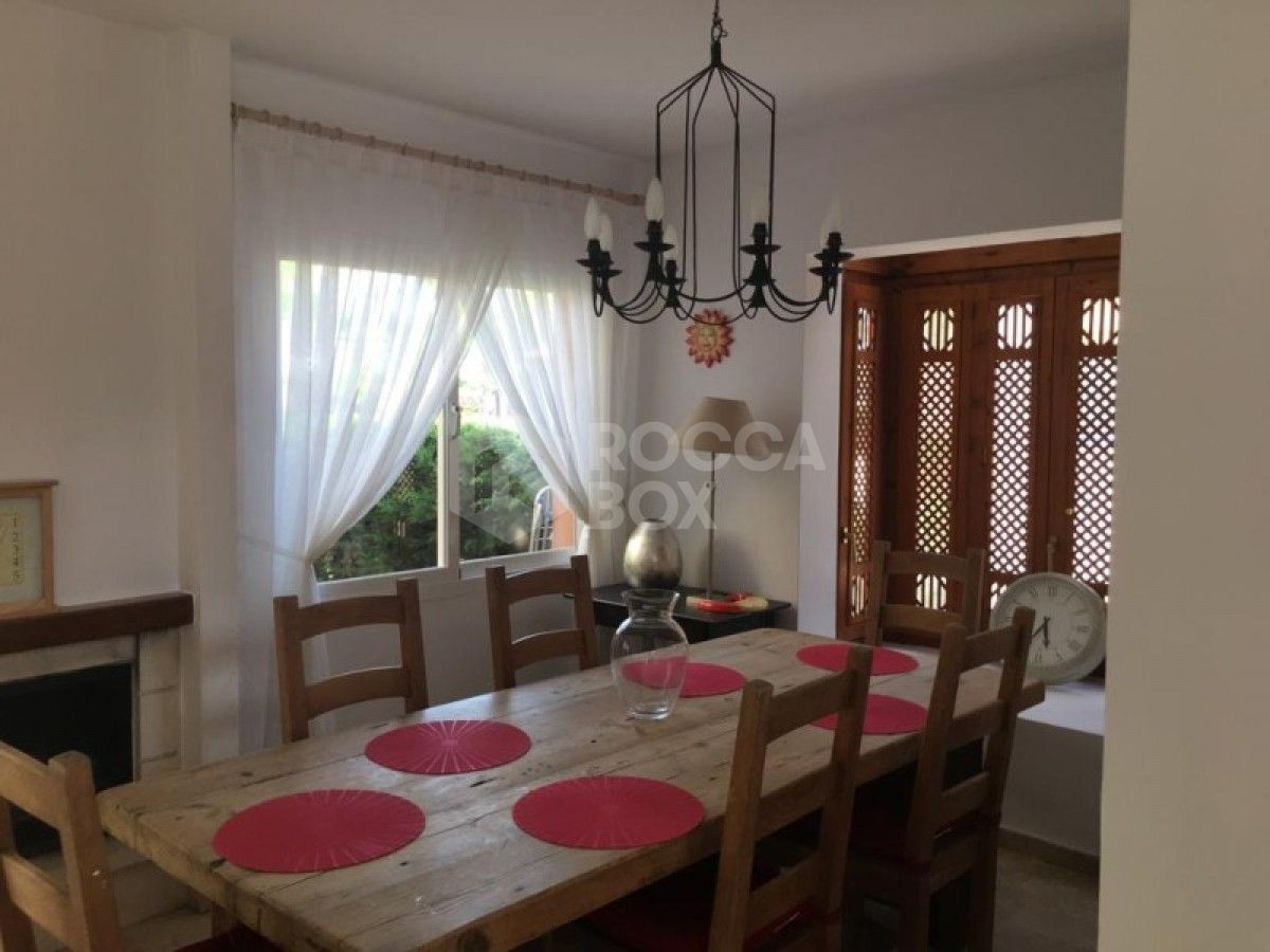 Beautiful 3 bed Townhouse for sale in Condes de Iza in Marbella